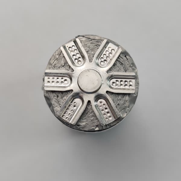 圆柱电池集流盘